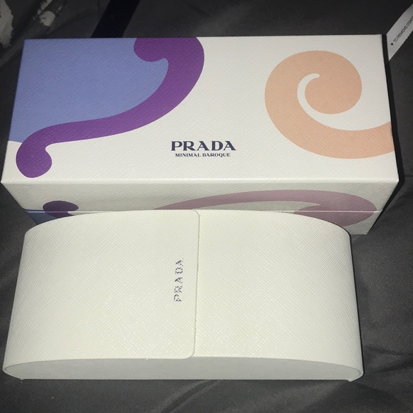 PRADA FLASHSALE - Picture 6 of 7